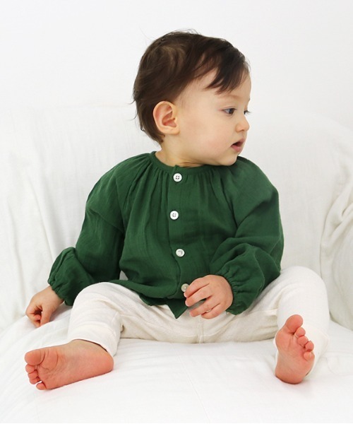 quoti use fith（クゥオティ　ユース　フィス）の「ガーゼスモック 長袖 シャツ（シャツ/ブラウス・キッズ・グリーン/ベージュ/ピンク/チャコールグレー・80/90/100）」の11枚目の写真