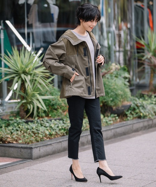 Munich（ミューニック）の「コットンウエストポイント×タッサー　ドッキングブルゾン（ブルゾン・レディース・ブラック/ベージュ/カーキ・S/XS）」の5枚目の写真