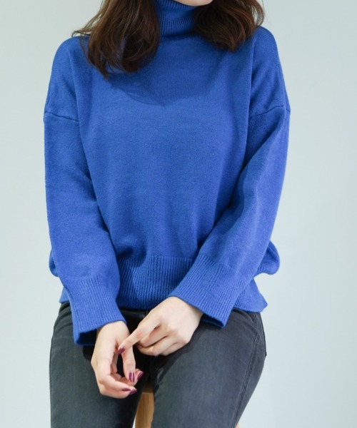 yuue' ( wear )（ユーイ）の「タートルネックドロップショルダースリーブニット（ニット/セーター・レディース・ブラック/ベージュ/ブラウン/ブルー・FREE）」の4枚目の写真