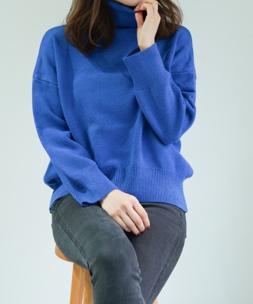 yuue' ( wear )（ユーイ）の「タートルネックドロップショルダースリーブニット（ニット/セーター・レディース・ブラック/ベージュ/ブラウン/ブルー・FREE）」の13枚目の写真