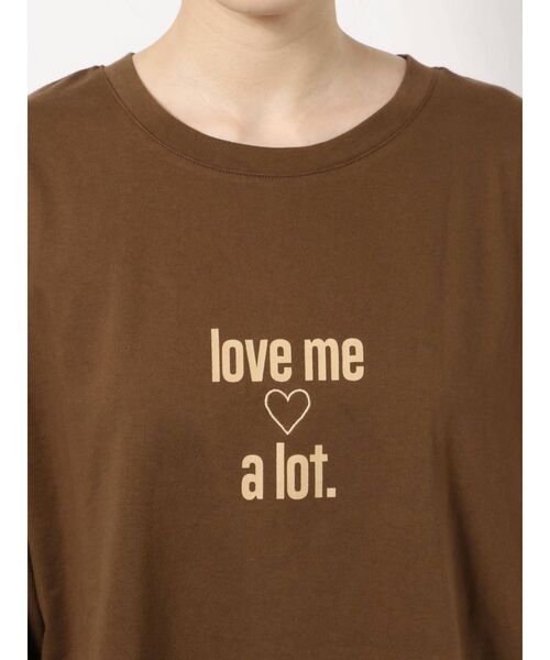 EVRIS（エヴリス）の「【SUDA ANNA×EVRIS】LOGO L/T（Tシャツ/カットソー・レディース・ホワイト/ブラウン/レッド・FREE）」の8枚目の写真