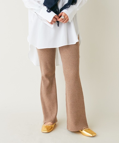 SHENERY（シーナリー）の「リブフレアニットパンツ（その他パンツ・レディース・ブラック/グレイッシュベージュ・FREE）」の21枚目の写真