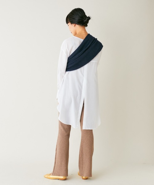 SHENERY（シーナリー）の「リブフレアニットパンツ（その他パンツ・レディース・ブラック/グレイッシュベージュ・FREE）」の3枚目の写真