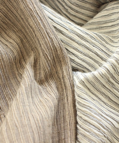 yuni ユニ ロングコート ノーカラー コットンリネン ベージュ系 綿麻 yuni（ユニ ）の「コットン/リネン 楊柳 stripe haori（ノー