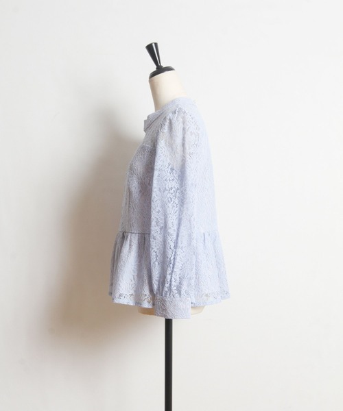 tocco closet(トッコ クローゼット)の「プチハイネック総レースペプラムブラウス(シャツ/ブラウス・レディース・ライトブルー/ブルー/アイボリー・M)」の12枚目の写真