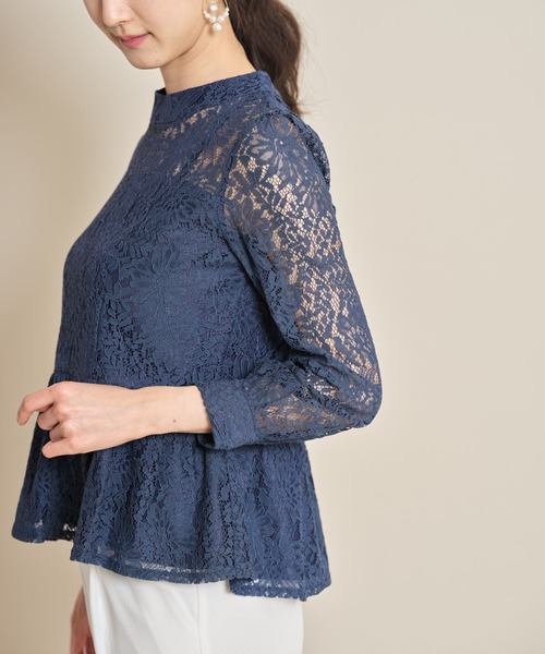 tocco closet(トッコ クローゼット)の「プチハイネック総レースペプラムブラウス(シャツ/ブラウス・レディース・ライトブルー/ブルー/アイボリー・M)」の21枚目の写真