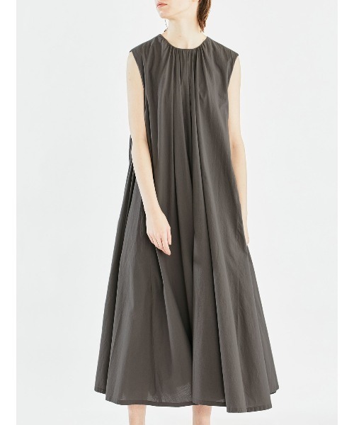 mizuiroind（ミズイロインド）の「【GINZA5月号掲載】mizuiro ind ギャザーネックノースリーブロングワンピース（ワンピース・レディース・ネイビー/グレー/ブラック・FREE）」の14枚目の写真