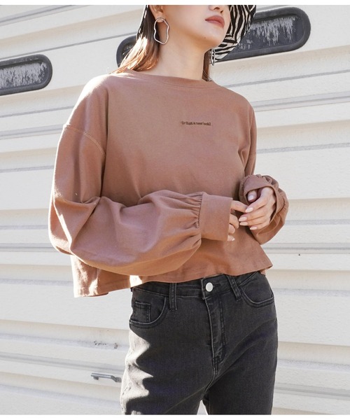 ANAP(アナップ)の「刺繍クロップドロンT(Tシャツ/カットソー ANAP(アナップ)の「刺繍クロップドロンT(Tシャツ/カットソー