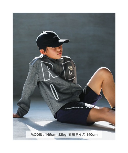RAD CUSTOM（ラッドカスタム）の「RAD CUSTOM/BIGロゴ フードパーカー（パーカー・キッズ・ブラック/グレー・120/130/140/150/160）」の14枚目の写真