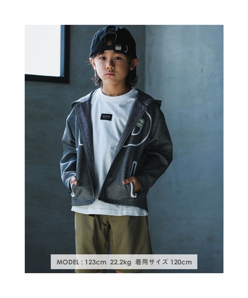 RAD CUSTOM（ラッドカスタム）の「RAD CUSTOM/BIGロゴ フードパーカー（パーカー・キッズ・ブラック/グレー・120/130/140/150/160）」の16枚目の写真