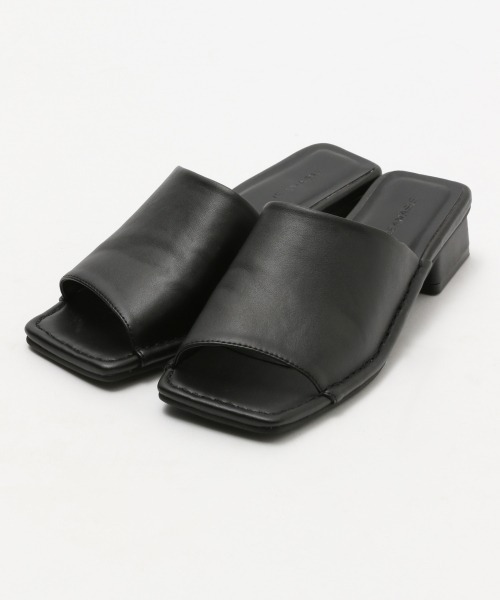 JEANASIS（ジーナシス）の「スクエアアシメミュールサンダル/937896（サンダル・レディース・ホワイト/ピンク/ブラック・MEDIUM/LARGE）」の12枚目の写真