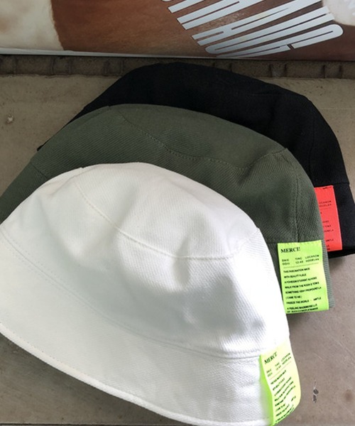 me+em select（ミームセレクト）の「ネオンタグバケットハット（ハット・レディース・カーキ/ブラック/ベージュ/ホワイト・FREE）」の8枚目の写真