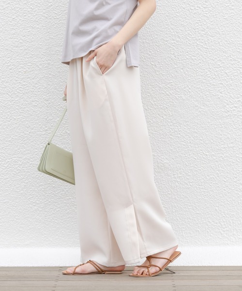 CIAOPANIC TYPY（チャオパニックティピー）の「とろみタックイージースリットパンツ（その他パンツ・レディース・オフホワイト/ブラック/ブラウン/グリーン/イエロー・SMALL/MEDIUM）」の2枚目の写真