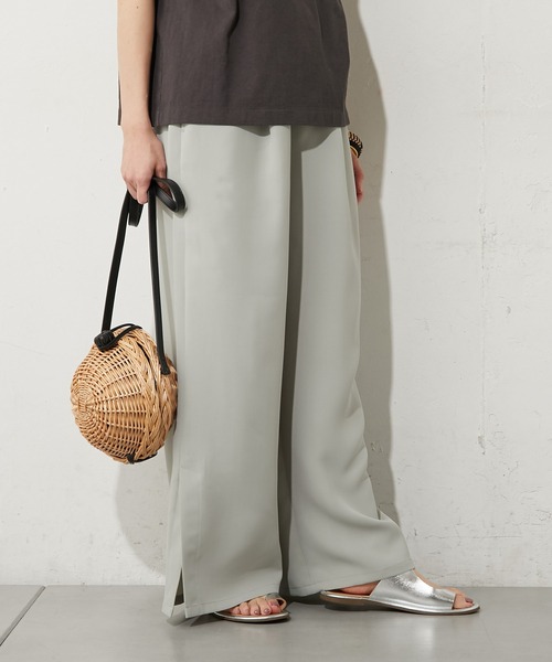 CIAOPANIC TYPY（チャオパニックティピー）の「とろみタックイージースリットパンツ（その他パンツ・レディース・オフホワイト/ブラック/ブラウン/グリーン/イエロー・SMALL/MEDIUM）」の5枚目の写真