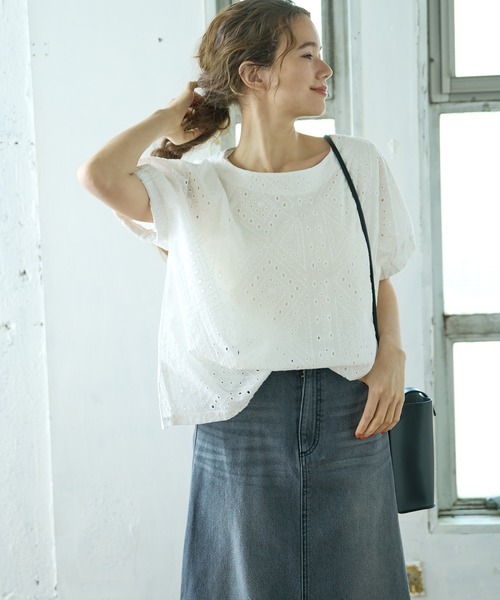 PUAL CE CIN(ピュアルセシン)の「【WEB限定】3D刺繍ブラウス(シャツ/ブラウス・レディース・ホワイト/ブラック・FREE)」の3枚目の写真