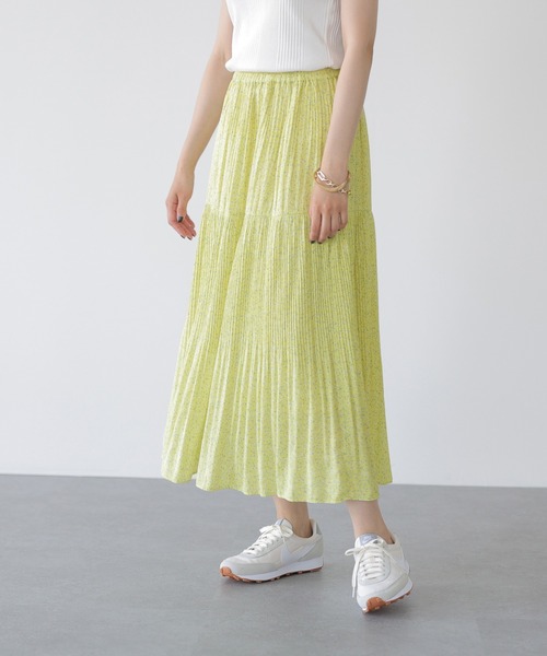 AMERICAN HOLIC（アメリカンホリック）の「ティアードプリーツスカート（スカート・レディース・チャコールグレー/サックスブルー系1/アイボリー/サックスブルー/その他14・M/L）」の5枚目の写真