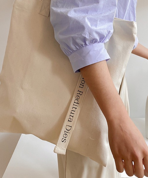 florist（フローリスト）の「A4収納可メッセージリボンキャンバス生地トートバッグ（トートバッグ・レディース・ホワイト/ブラック・FREE）」の4枚目の写真