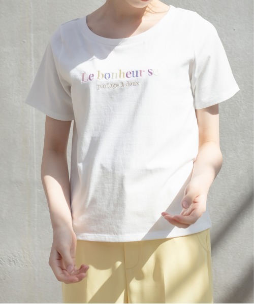 OLIVE des OLIVE（オリーブデオリーブ）の「OLIVEベーシックTシャツ（Tシャツ/カットソー・レディース・ベージュ/ネイビー/レッド/オフホワイト/ピンク・FREE）」の2枚目の写真