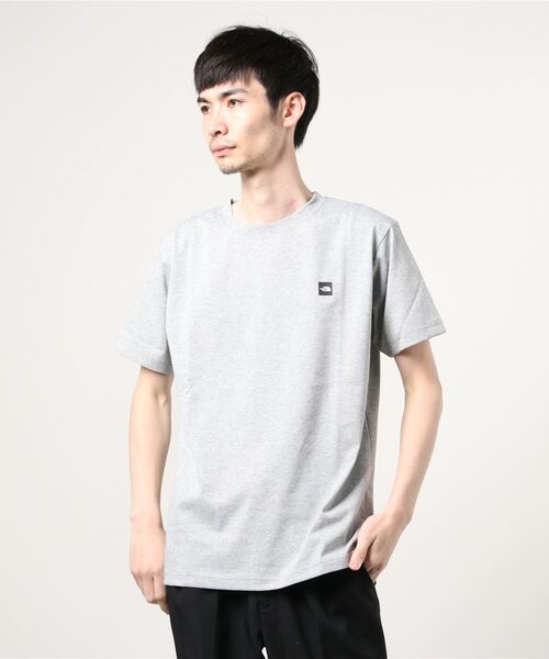 THE NORTH FACE(ザノースフェイス)の「ザ ノース フェイス THE NORTH FACE S/S Small Box Logo Tee(ショートスリーブスモールボックスロゴティー)(Tシャツ/カットソー・メンズ・グレー/ネイビー/ホワイト/ブラック・L/M/3L/S/LL)」の4枚目の写真