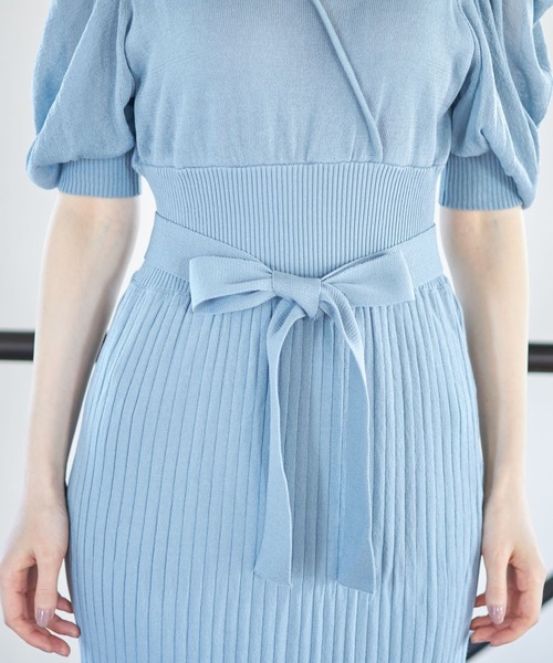 tocco closet(トッコ クローゼット)の「【ZOZO限定】ウエストりぼん付きシアーボリュームスリーブカシュクールニットワンピース(ワンピース・レディース・ブラック/ベージュ/ラベンダー/グレイッシュブルー・M)」の19枚目の写真