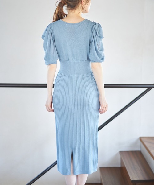 tocco closet(トッコ クローゼット)の「【ZOZO限定】ウエストりぼん付きシアーボリュームスリーブカシュクールニットワンピース(ワンピース・レディース・ブラック/ベージュ/ラベンダー/グレイッシュブルー・M)」の22枚目の写真