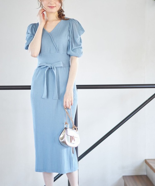 tocco closet(トッコ クローゼット)の「【ZOZO限定】ウエストりぼん付きシアーボリュームスリーブカシュクールニットワンピース(ワンピース・レディース・ブラック/ベージュ/ラベンダー/グレイッシュブルー・M)」の15枚目の写真
