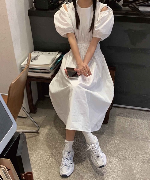 meJane（ミージェーン）の「リボンショルダーボリュームスリーブウエストマークワンピース【ZOZOTOWN限定】（ワンピース・レディース・ホワイト/ライトベージュ/ラベンダー・FREE）」の5枚目の写真