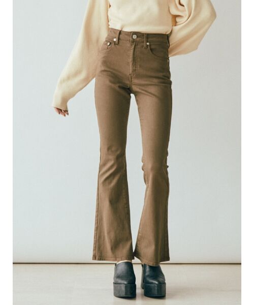 EVRIS（エヴリス）の「フレアデニムパンツ（デニムパンツ・レディース・ブラック/インディゴブルー/ブラウン・SMALL/MEDIUM）」の3枚目の写真