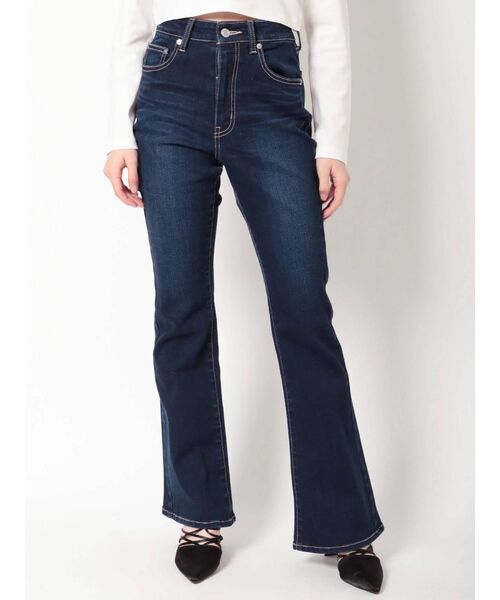 EVRIS（エヴリス）の「フレアデニムパンツ（デニムパンツ・レディース・ブラック/インディゴブルー/ブラウン・SMALL/MEDIUM）」の13枚目の写真