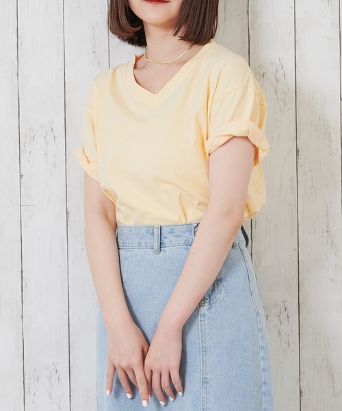 Anuenue（アヌエヌエ）の「レディース Vネックオーバーサイズ半袖Tシャツ（Tシャツ/カットソー・レディース・ホワイト/ピンク/オレンジ/ブルー/グリーン/ダークグレー/クリーム/ライトパープル/ベビーピンク・2L/3L/M/L）」の4枚目の写真