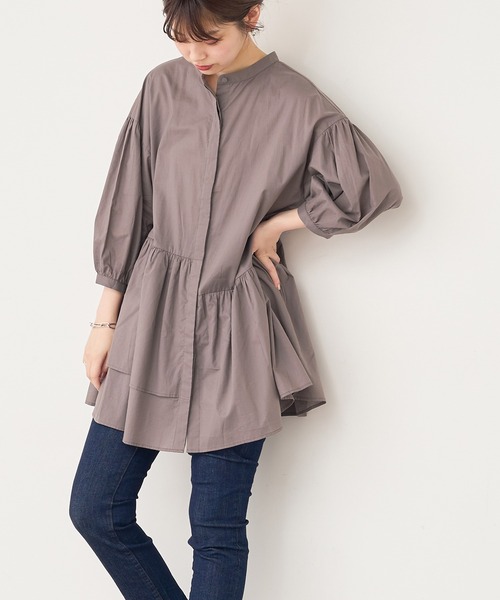 natural couture(ナチュラルクチュール)の「【WEB限定カラー有り】アシメティアードバンドカラーブラウス(シャツ/ブラウス・レディース・ブラック/オフホワイト/サックスブルー/ミント/モカ・FREE)」の4枚目の写真