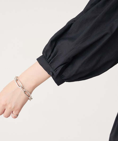 natural couture(ナチュラルクチュール)の「【WEB限定カラー有り】アシメティアードバンドカラーブラウス(シャツ/ブラウス・レディース・ブラック/オフホワイト/サックスブルー/ミント/モカ・FREE)」の11枚目の写真