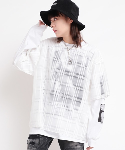 RNA（アールエヌエー）の「M1745 ガレージビーナスプリントロングTシャツ（Tシャツ/カットソー・レディース・ホワイト×レッド/ホワイト×ブラック/ブラック×ホワイト・MEDIUM）」の12枚目の写真