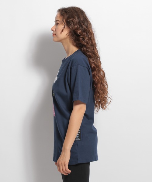 NEW BALANCE(ニューバランス)の「【New Balance(ニューバランス)】Athletics プリントTシャツ(Tシャツ/カットソー・レディース・ネイビー・SMALL/MEDIUM)」の4枚目の写真