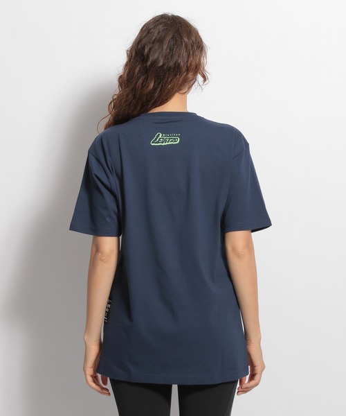NEW BALANCE(ニューバランス)の「【New Balance(ニューバランス)】Athletics プリントTシャツ(Tシャツ/カットソー・レディース・ネイビー・SMALL/MEDIUM)」の5枚目の写真