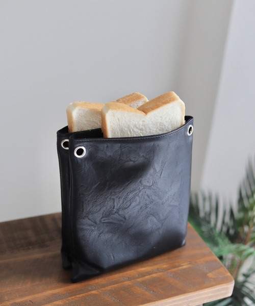 INTER FACTORY（インターファクトリー）の「WEARISTA Mr.SZK - サンドイッチショルダーバッグ　made in INTER FACTORY（ショルダーバッグ・メンズ・ブラック/ベージュ・FREE）」の14枚目の写真