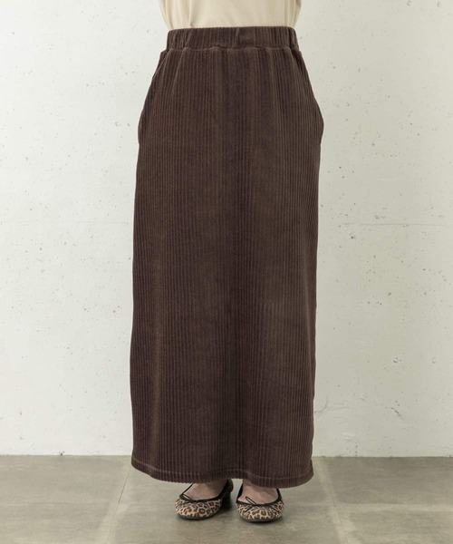 URBAN RESEARCH Sonny Label（アーバンリサーチサニーレーベル）の「『UR TECH』カットコーデュロイスカート（スカート・レディース・ブラック/ブラウン系その他/アイボリー・36/38）」の17枚目の写真