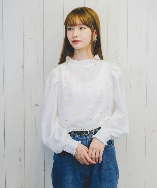 Hamble by Par Avion（ハンブルバイパラビオン）の「重ね着風ブラウス（シャツ/ブラウス・レディース・アイボリー/ブラック・ONESIZE）」の8枚目の写真