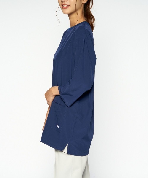 FILA(フィラ)の「【FILA:フィラ】レディース4WAYストレッチチュニック(チュニック・レディース・ネイビー/カーキ・SMALL/MEDIUM/LARGE/X-LARGE)」の6枚目の写真