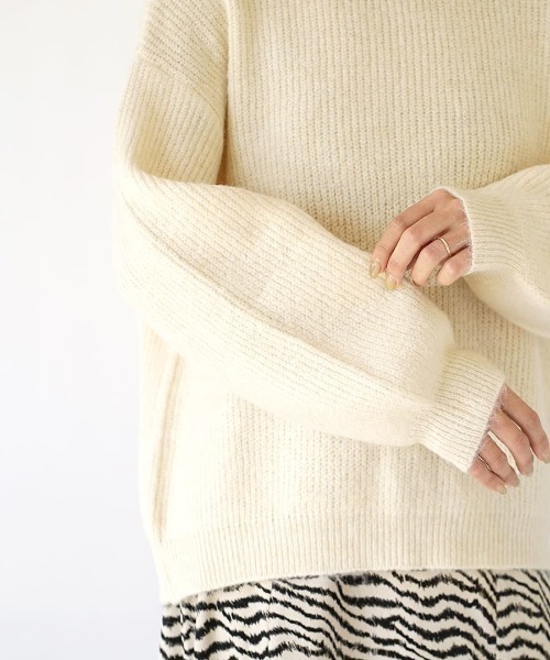apartment department（アパートメントデパートメント）の「バックスリット ボリュームスリーブ モヘアニット（ニット/セーター・レディース・ネイビー/アイボリー・M）」の8枚目の写真