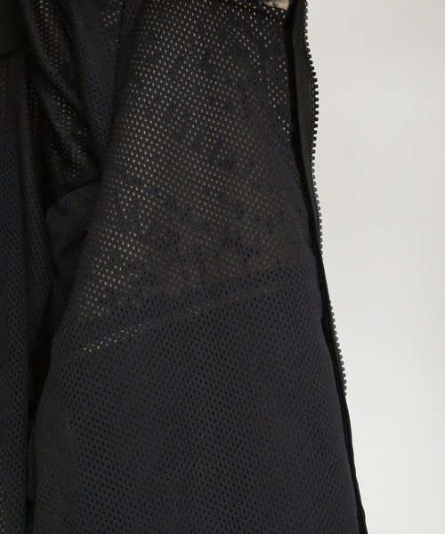 YETI(イエティ)の「Yeti THINDOWN QUILT SHIRT JACKET(ダウンジャケット/コート・メンズ・ブラック/ベージュ・MEDIUM/LARGE)」の10枚目の写真