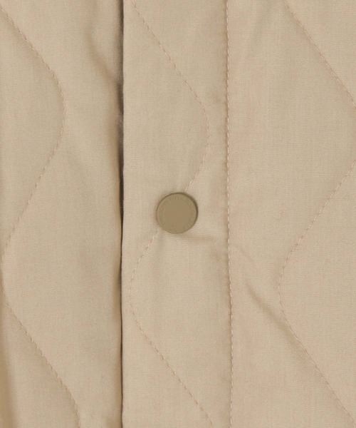 YETI(イエティ)の「Yeti THINDOWN QUILT SHIRT JACKET(ダウンジャケット/コート・メンズ・ブラック/ベージュ・MEDIUM/LARGE)」の14枚目の写真