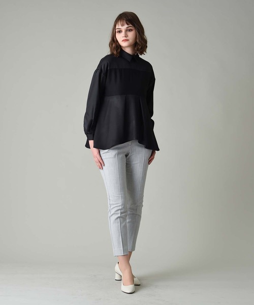 RAW FUDGE(ローファッジ)の「サテン切替Aラインブラウス(シャツ/ブラウス・レディース・ブラック/ベージュ/オフホワイト/カーキ・M)」の9枚目の写真
