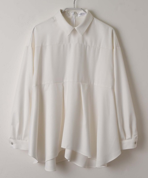 RAW FUDGE(ローファッジ)の「サテン切替Aラインブラウス(シャツ/ブラウス・レディース・ブラック/ベージュ/オフホワイト/カーキ・M)」の18枚目の写真