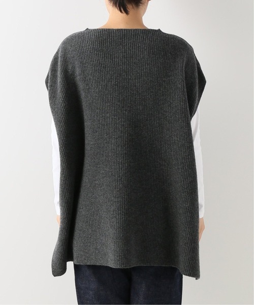 JOURNAL STANDARD LUXE（ジャーナルスタンダード　ラックス）の「アゼキョウシュク Vネックベスト◆（ベスト・レディース・チャコールグレー/ベージュ・FREE）」の3枚目の写真