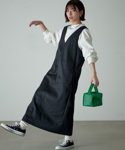 KANGOL EXTRA COMFORT（カンゴールエクストラコンフォート）の「【KANGOL EXTRA COMFORT(カンゴール エクストラコンフォート)】《WEB別注》Vネック ツイルワンピース 3WAYジャンスカ（ジャンパースカート・レディース・ブラック/ベージュ/カーキ・LL/M/L）」の4枚目の写真