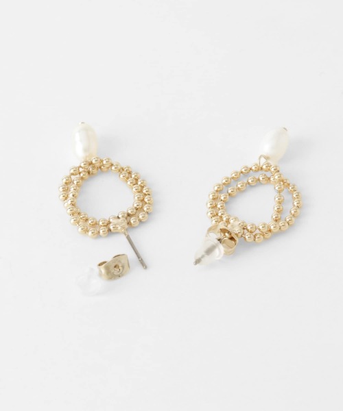 SMELLY（スメリー）の「ボールチェーンタンスイパールピアス（ピアス（両耳用）・レディース・ゴールド・-）」の3枚目の写真