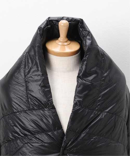 NANGA（ナンガ）の「【NANGA×CAL O LINE】PACKABLE DOWN SHAWL（ストール/ショール・メンズ・ブラック/キャメル・FREE）」の5枚目の写真