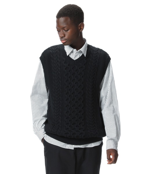 uniform experiment(ユニフォームエクスペリメント)の「COTTON CABLE KNIT VEST(ベスト・メンズ・ブラック/ホワイト・2/3/1/4)」の3枚目の写真