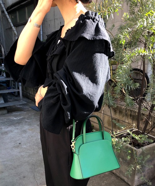 AULENTTI（オウレンティ）の「【WEB限定】(AULENTTI/オーレンティ) ショルダーバッグ（ショルダーバッグ・レディース・アイボリー/グリーン・FREE）」の4枚目の写真